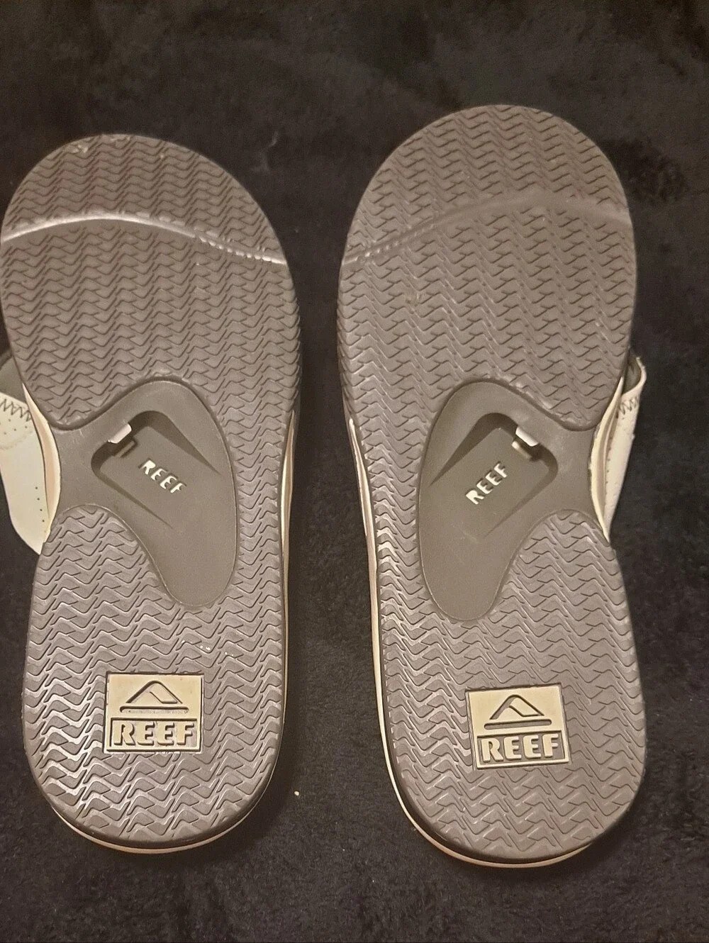 Reef Mens White and Gray Comfortable Cushion Flip Sandals Sz 15